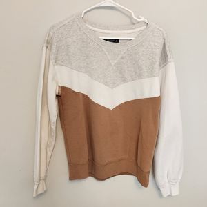 Abercrombie Women's Sweatshirt - Size M